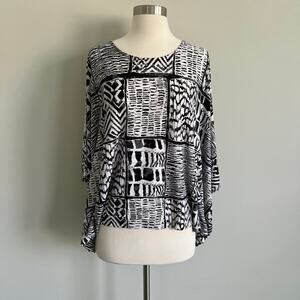 Chico's Kaftan Poncho Blouse Black White Scoop Neck Geo Block Patchwork Print